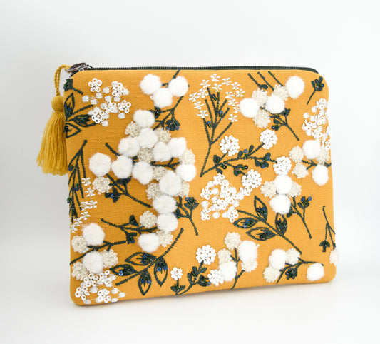 Pochette à zip broderies blanches